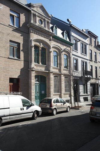 Rue Ulens 83 et rue Le Lorrain 94, écoles communales, entrée de la section des filles, 2015
