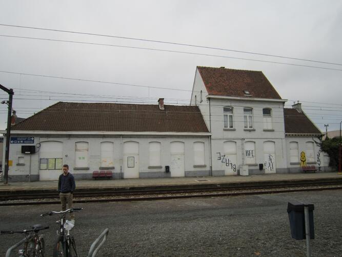 Place de la Gare 1-5, gare de Berchem-Saint-Agathe, 2014