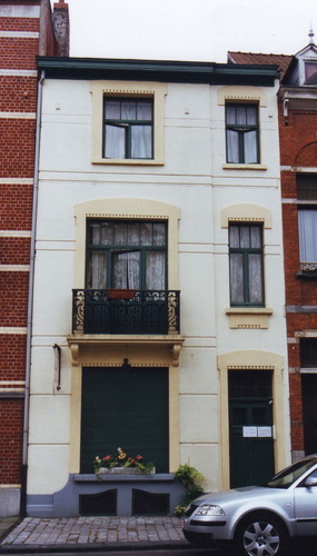Rue Père Eudore Devroye 197, 2002