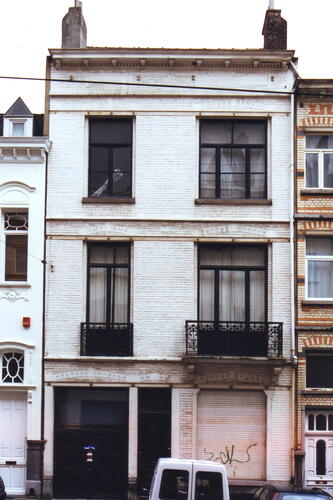 Rue Georges et Jacques Martin 12, 2002