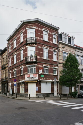 Rue Georges et Jacques Martin 24, 2005
