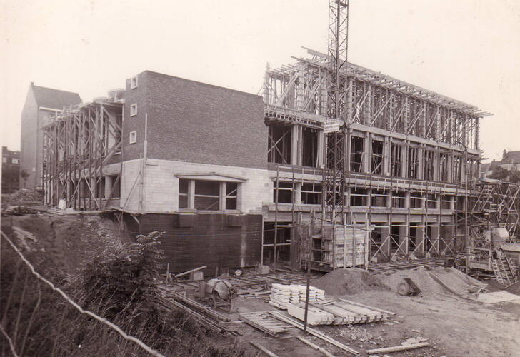 Avenue Charles Thielemans 93, le bloc B en construction, octobre 1962 (ACWSP/SP fonds non classés).