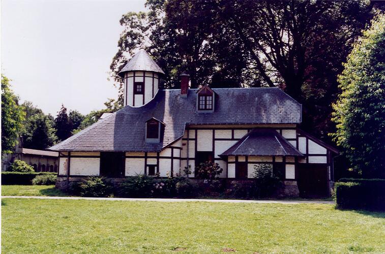 Parc Parmentier, ancien logis de domestique, 2003