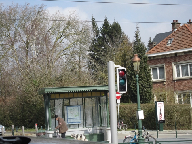 Chaussée de La Hulpe, aubette de tram, 2015