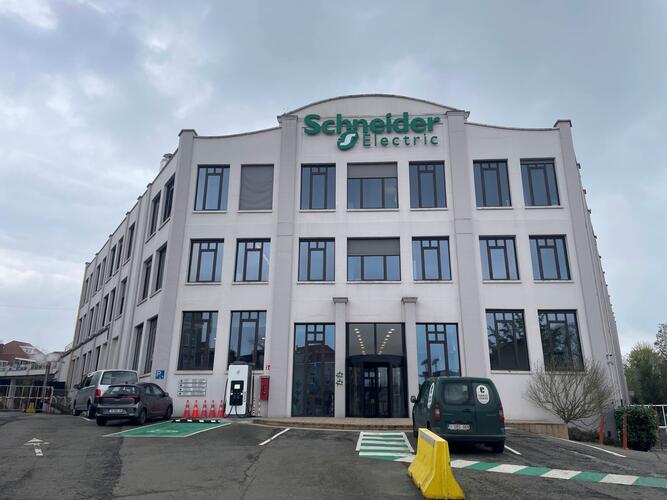 Dieweg 3, voorgevel van het hoofdgebouw van de voormalige fabriek Société Belge Gardy, 2026