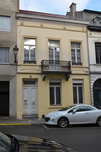 Rue Xavier De Bue 18