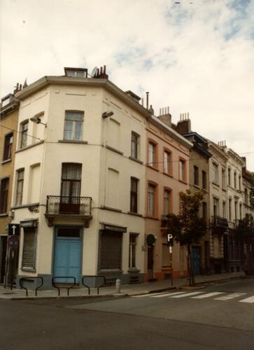 Rue de la Ferme 89 et rue des Deux Tours 85 et 87 (photo 1993-1995)