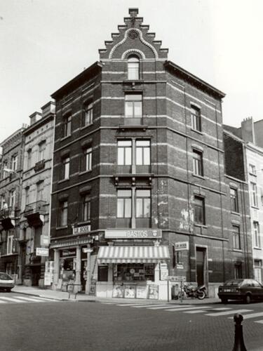Eeckelaersstraat 92 en Gustave Fussstraat 56 (Schaarbeek) (foto 1993-1995)