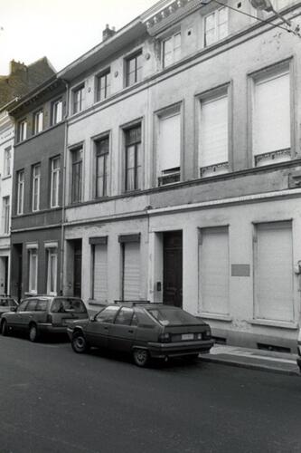 Waterkrachtstraat, van links naar rechts nr 42, 40 en  38, 1993