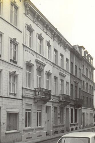 Rue Linné 41 et 43 (photo 1993-1995)