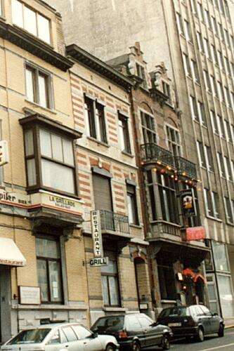 Rue Scailquin 24 (à gauche) et 22 (photo 1993-1995)