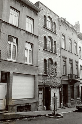 Rue Traversière 89 (au milieu) (photo 1993-1995)