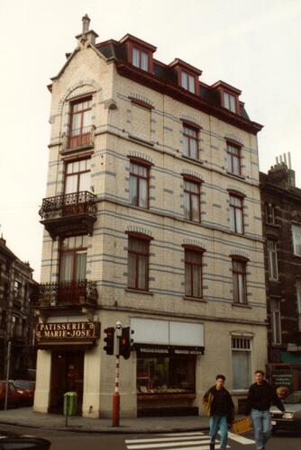 Rue Willems 64 et rue des Guildes 38 (photo 1993-1995)