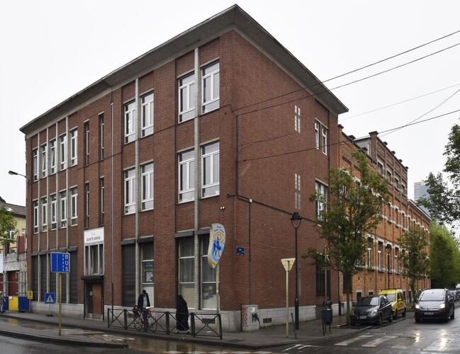 Bergense Steenweg 176, Kleuterschool en lagere school Sint-Maria, (© ARCHistory, 2019)