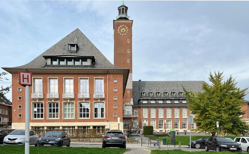 Gemeentehuis van Sint-Pieters-Woluwe (architecten G. Vermeiren en P. Nicaise, 1949-1970), ULB © urban.brussels, 2022