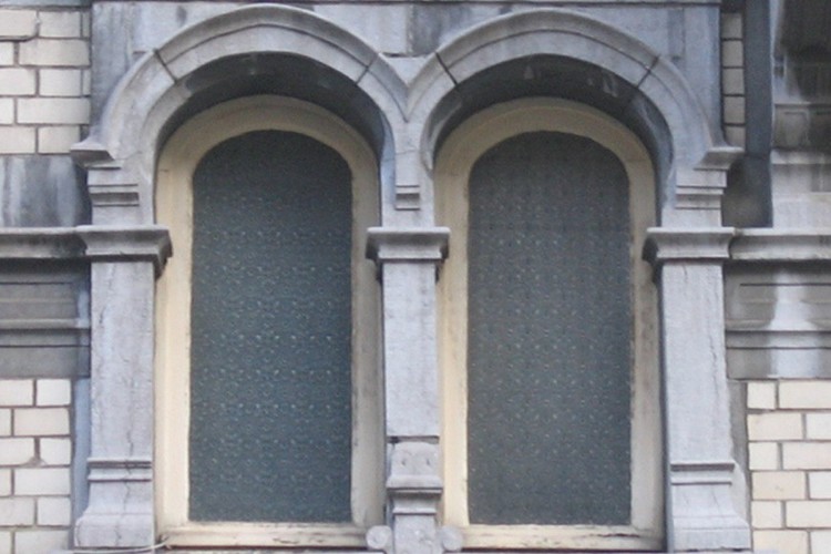 Fenêtres jumelles, rue Américaine 32, Saint-Gilles, 1902