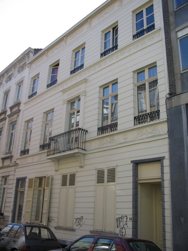 Style Empire, ensemble de deux maisons, rue Marcq 12-14, Bruxelles, 1826, maître-plafonneur J.F. Bonnevie, 2005