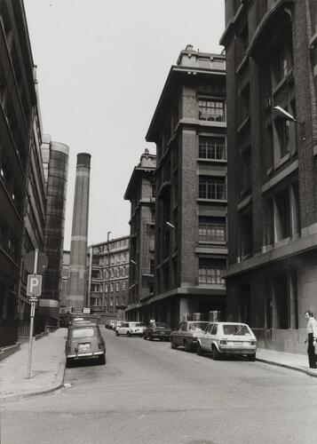 Rue Héger-Bordet, vue depuis le boulevard de Waterloo, 1980