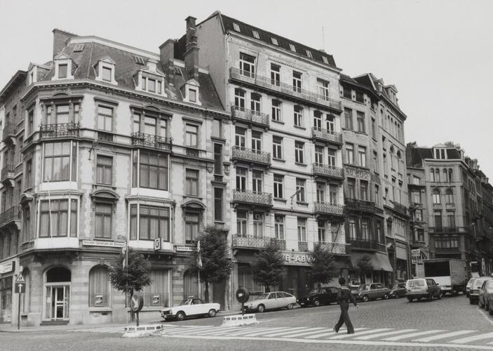 rue Joseph Stevens, n° pairs, vue depuis la rue Haute, 1980