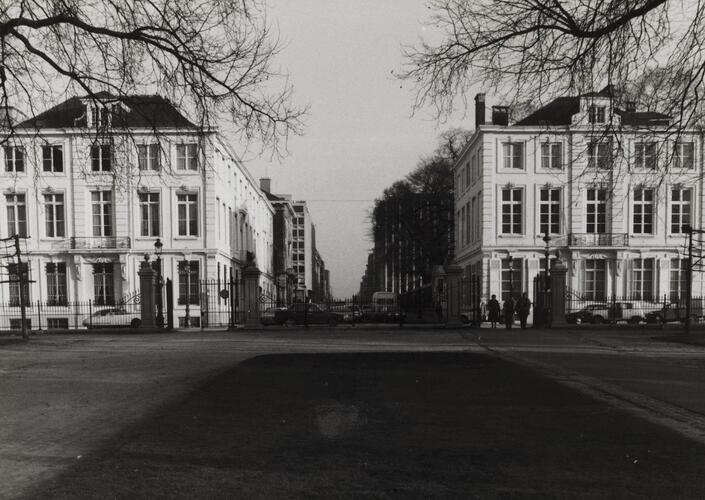 Lambermontstraat 2-4, 1, hoek Hertogsstraat. Ambtswoning van de Eerste Minister, 1981