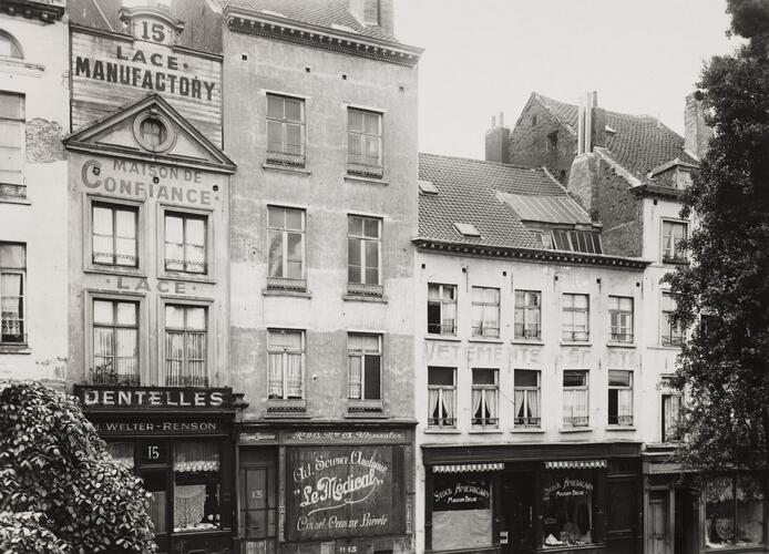 rue Montagne de la Cour, anciens n° 15 à 7, tronçon disparu, 1944
