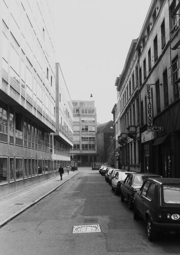 Rue du Chasseur, vue vers la rue Terre-Neuve, 1980