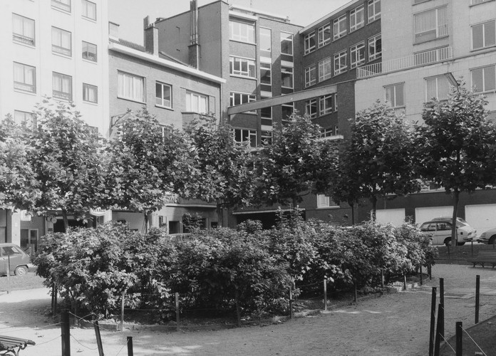 place de Dinant, aspect rue, 1980