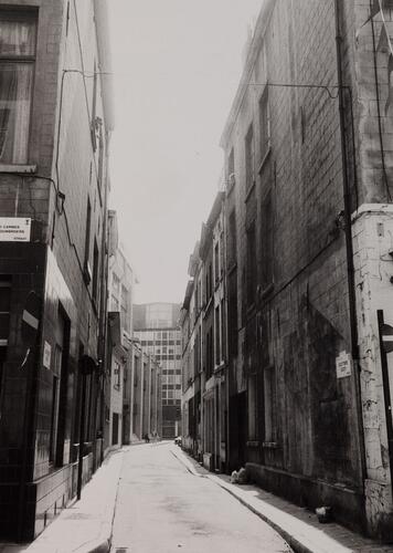 Rue de la Gouttière, vue depuis la rue des Grands Carmes, 1984