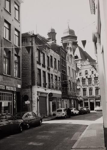Lievevrouwbroersstraat, onpare nummers, zicht naar Kolenmarkt, 1984