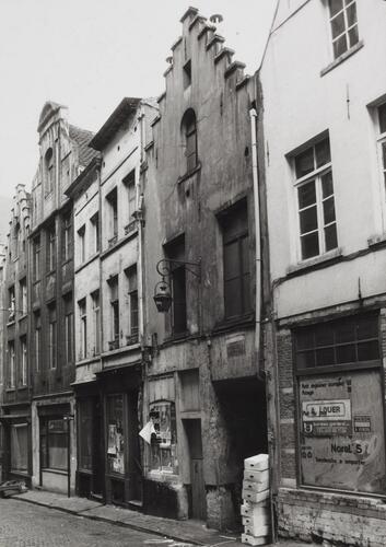 Rue de la Violette 18, entrée de la petite rue de la Violette, 1980