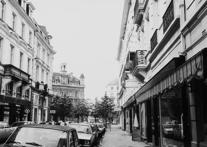 rue des Cultes, vue vers la place de la Liberté, 1985