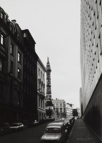 rue Vandermeulen, n° impairs, vue vers la place du Congrès, 1981
