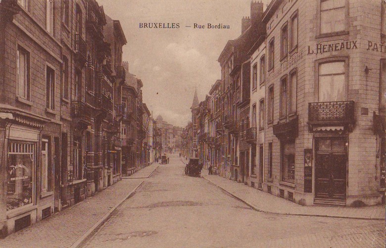 Vue de la rue Bordiau depuis la rue des Patriotes (Collection C. Dekeyser)