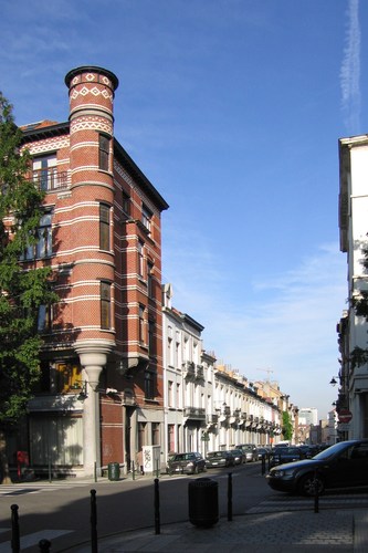 Rue Charles Quint, côté impair, depuis l’avenue de la Brabançonne vers la chaussée de Louvain, 2007