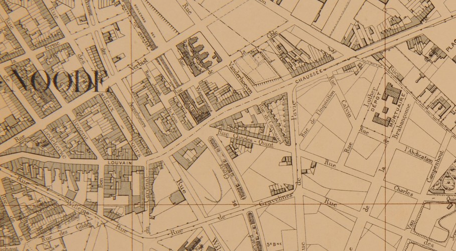 La chaussée de Louvain, après déplacement de la ligne de chemin de fer sous le boulevard Clovis, détail du plan [i]Bruxelles et ses environs[/i], réalisé par l’Institut cartographique militaire en 1894, AVB/TP 16767.