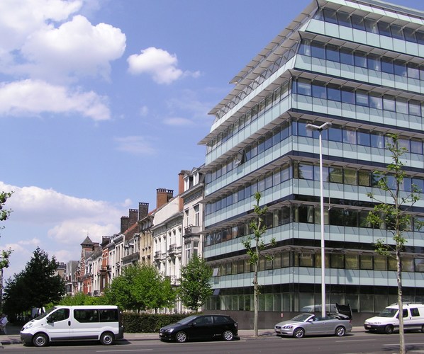 Avenue Michel-Ange, vue depuis l’avenue de Cortenberg (photo 2008).