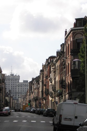 Rue du Noyer, vue depuis l’avenue de la Brabançonne, 2007