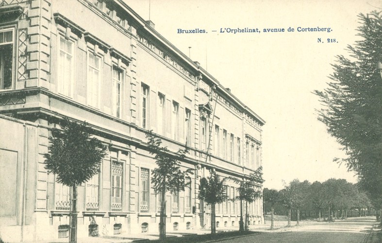 Avenue de Cortenberg 186, orphelinat de filles conçu par l’architecte Vanderrit (Collection de Dexia Banque, s.d.).