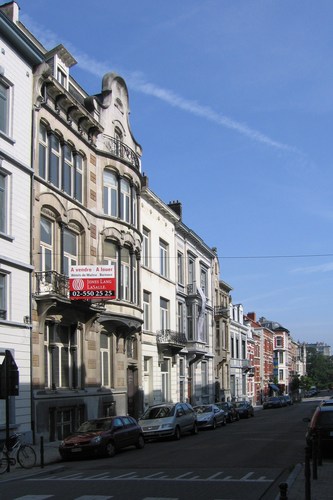 Rue du Taciturne, côté pair, vers le square Marie-Louise, 2007