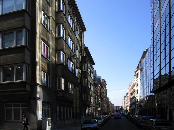 Rue Émile Claus, vue depuis l'avenue Louise, 2005
