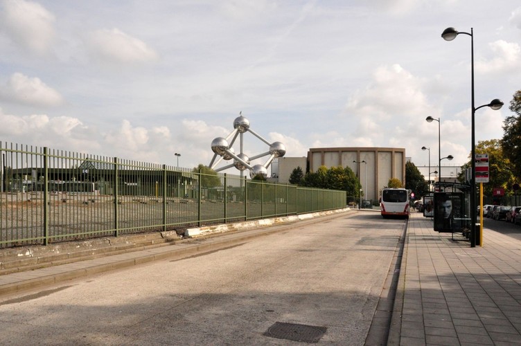 Avenue des Athlètes, vue vers l’avenue du Championnat, ARCHistory / APEB, 2011