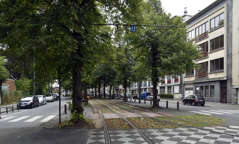 Avenue Ernest Masoin, vue depuis la place Arthur Van Gehuchten vers l’est, ARCHistory / APEB, 2018