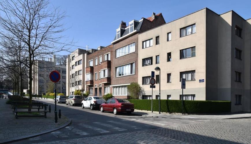 Rue Mathieu Desmaré, vue du côté impair depuis la rue Mellery, 2017