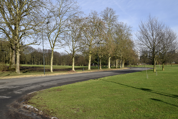 Avenue du Comte Moens de Fernig, vue depuis le rond-point Jean Offenberg, ARCHistory / APEB, 2018