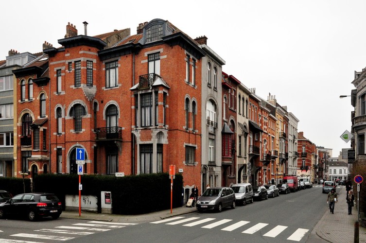 Rue de Linthout, vue depuis la rue d’Oultremont vers l’avenue Georges Henri, 2012