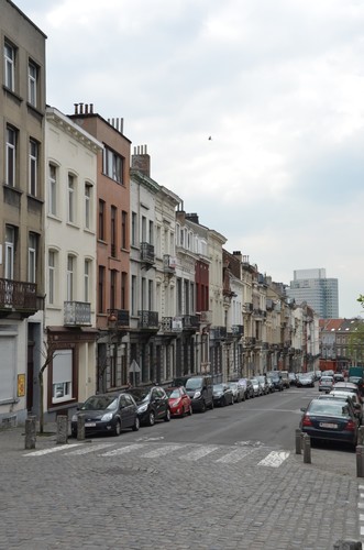 Rue Rubens, vue depuis la rue Renkin vers la rue Gallait, 2014