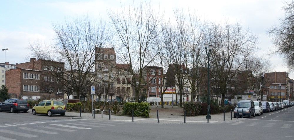 Rue Van Ysendyck, vue depuis l'avenue Voltaire, 2013