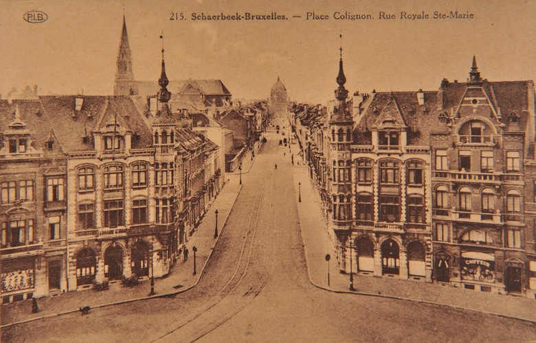 Zicht van de Koninklijke Sint-Mariakerkstraat vanuit het Colignonplein (Huis der Kunsten Schaarbeek/lokaal fonds).