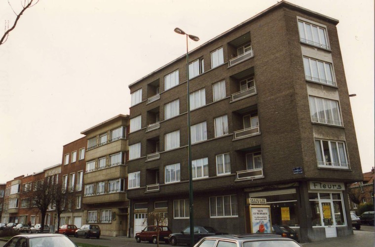 Avenue Alexandre Galopin, côté impair depuis l'avenue du Onze Novembre, 1994