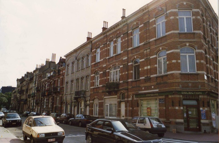 Rue des Boers, enfilade côté impair vers la place du Rinsdelle, 1993